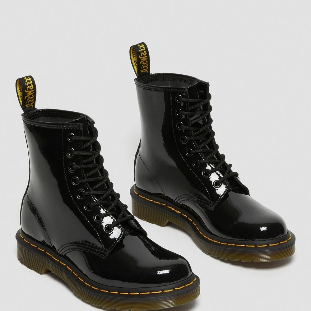 Dr. Martens Shiny AirWair Patent Lamper Black Boots NWB